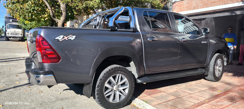 Toyota Hilux Pick-Up 2.8 Cd Srx 177cv 4x4