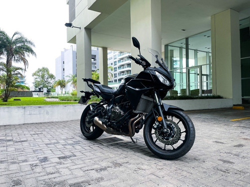 Yamaha Tracer 700 (no Mt 07 Tracer 900) *permuta*