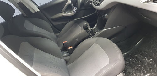Peugeot 208 1.6 Allure 2017