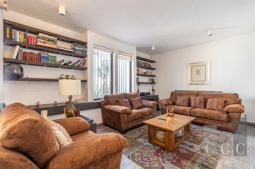 Imagen 11 de 29 de Muy Bonita Casa Lista A Solo Unos Pasos Del Parque De Villa