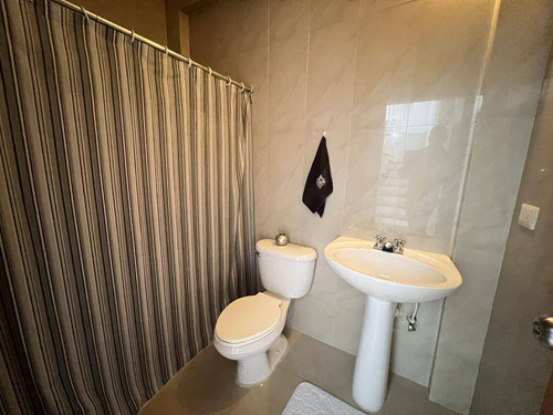 Moderno Townhouse En Venta En Urb Piedras Pintadas Gavip