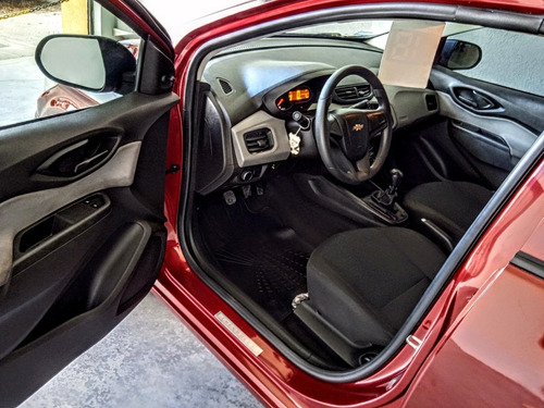 Imagen 6 de 11 de Chevrolet Onix 2018 1.4 Joy Ls + 98cv