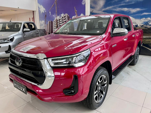 Toyota Hilux 2.8 Cd Srv 177cv 4x2 At