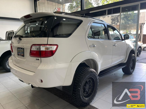 Toyota Fortuner Sr 7ptos 4x4