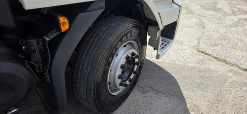 Volvo Vm 270 Leito Bau Aluminio 16 Paletes Ano 2021