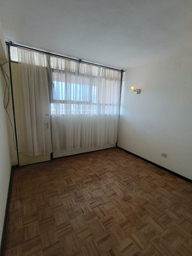 En Venta Amplio Departamento En Sector Sur De Antofagasta