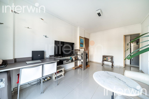 Departamento En Belgrano - 2 Ambientes C/cochera - Venta.