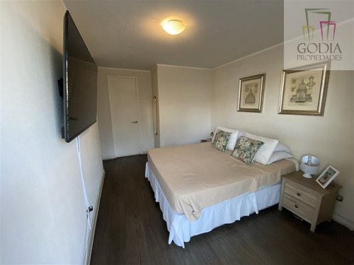 Venta Dpto. Oriente 2 Dorm. 2 Estac Pasos Metro Villa Frei