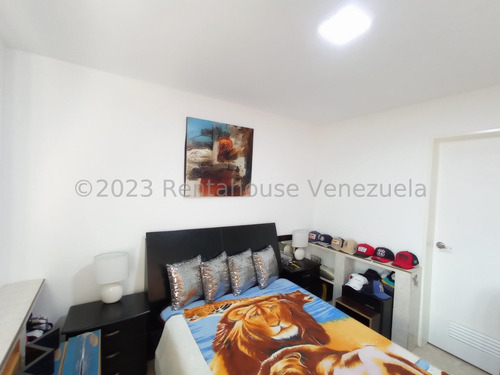 Imagen 13 de 30 de Moderno Y Remodelado Apartamento En Venta Con Conexión A Planta Electrica En El Este De Barquisimeto Lp 245899