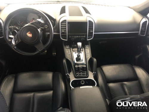 Imagen 8 de 12 de Porsche Cayenne 4.8 S