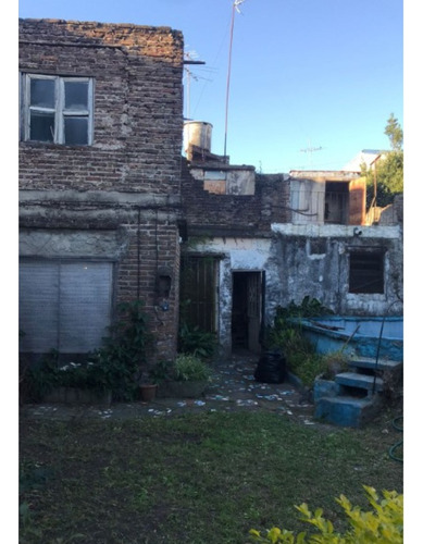 Venta De Casa De 4 Ambientes Con Departamento Al Fondo!