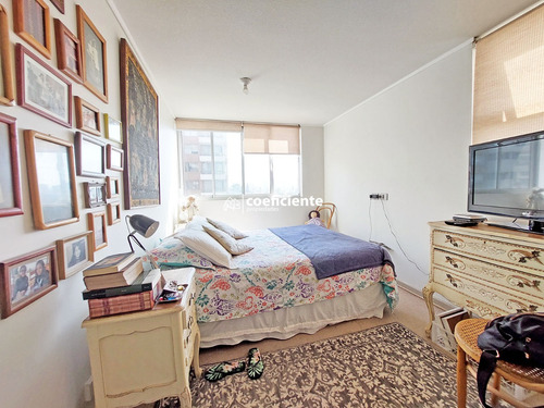 Depto 2 Dorms Y 2 Baños | Excelente Estado | Estacionamiento