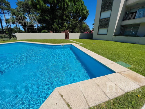 Imagen 12 de 14 de Venta Penthouse - 1 Dormitorio- Excelente Parrillero Con Terraza Punta Del Este Sap4211941