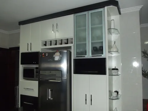Sobrado 3 Dorms, (3 Suites),5 Banheiros, Garagem 5 Carros, Cozinha,churrasqueira