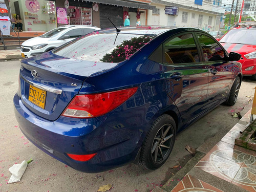 Hyundai Accent 2017 1.6 Premium Automática