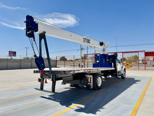 Grua Titan Manitex 1770c Para 17 Ton Sobre Ford F750 2015