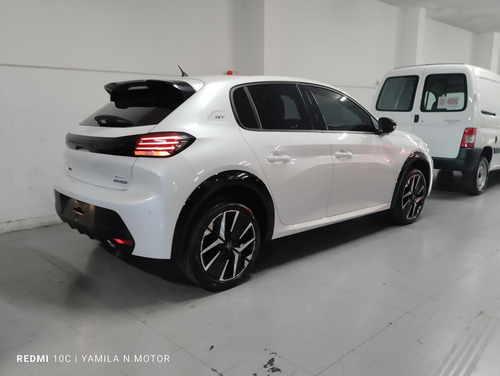 Peugeot 2008 1.0T Gt