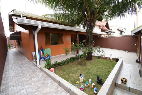 Imagem 3 de 25 de Casa À 100 M Da Praia Com Piscina À Venda Em Peruíbe