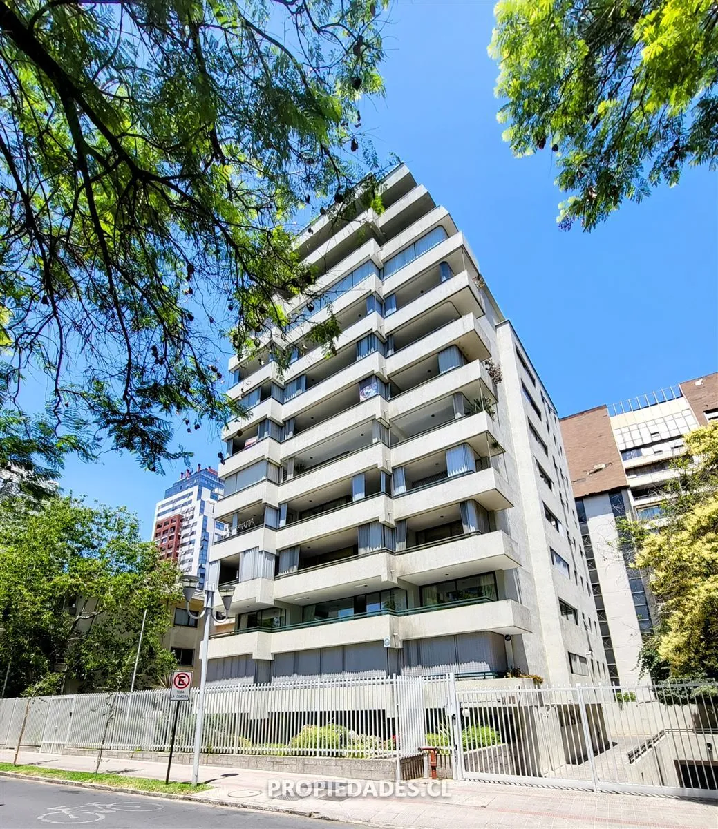 Imagen 1 de 25 de Departamento En Arriendo De 3 Dorm. En Las Condes Plaza Perú