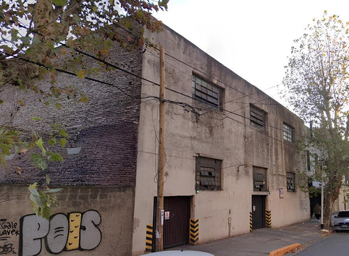 Cochera Cubierta En Avellaneda Centro