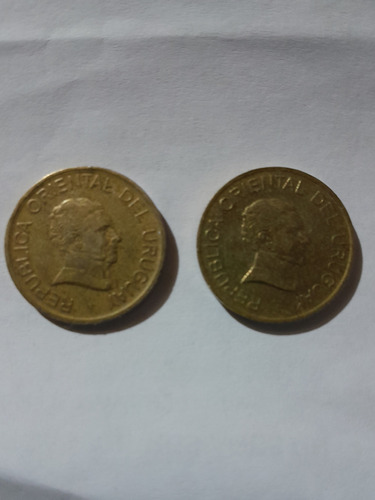 2 Monedas De 1 Un Peso De Chile