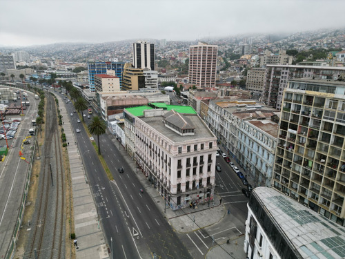 Venta De Edificio Patrimonial En Valparaíso Id 48.425-ofi
