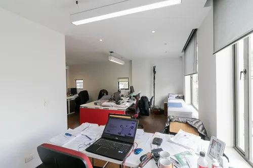 Oficina En Arriendo En Altos Del Virrey. Cod A1021262