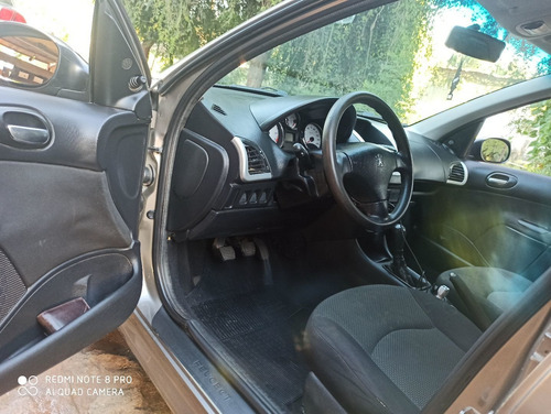 Imagem 5 de 15 de Peugeot 207 2011 1.4 Xr Flex 5p