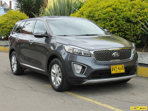 Imagen 7 de 25 de Kia Sorento Trust 2.4 (4*2)