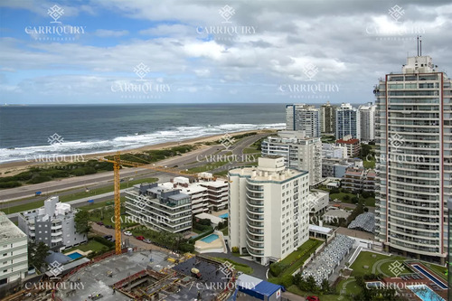 Departamento En Venta, Torre Nueva En Playa Brava. Wind Tower. 