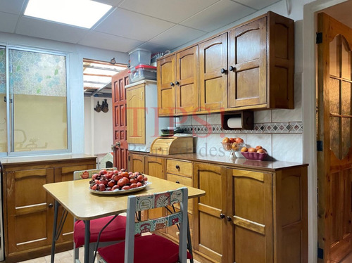 Acogedora Casa Con Cercanía A Servicios En Talagante