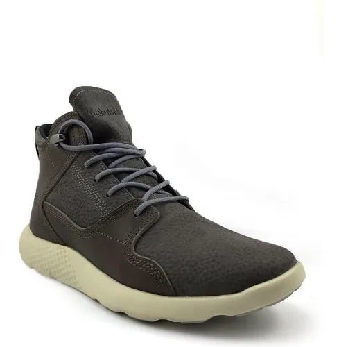 Bota timberland flyroam best sale leather