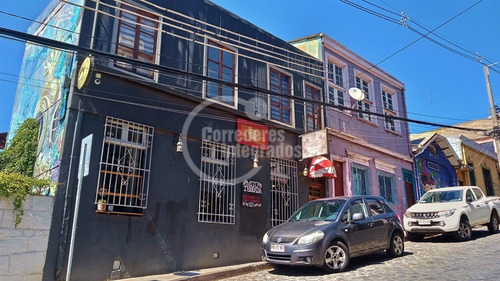 Local Comercial En Venta En Valparaíso, Hostal Restobar