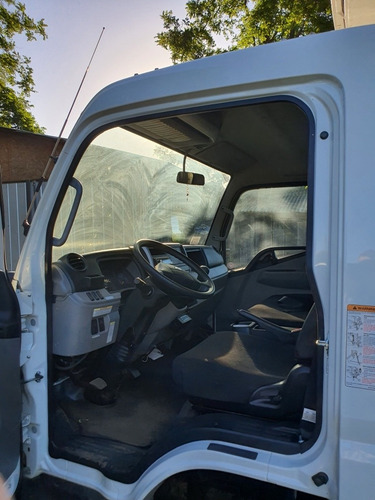 Imagen 9 de 15 de Fuso Canter 815