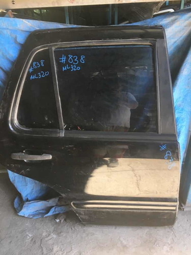 Puerta Trasera Derecha Ml320 #838 (Usado)