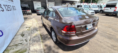 Imagen 13 de 14 de Volkswagen Vento 2018 1.6 Confortline Mt