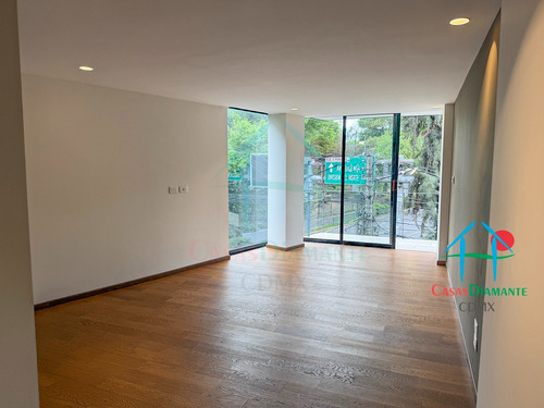 Mariscal Sucre A. Departamento Remodelado Con Terraza Y 3 Recámaras