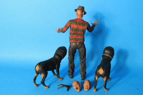 Freddy Krueger Ultimate Part 2 Neca (Usado)