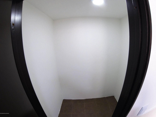 Imagen 9 de 11 de Apartamento En Arriendo San Patricio Mls 22-270