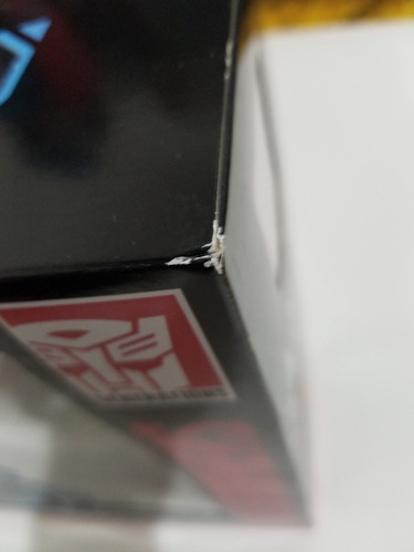 Optimus Prime Studio Series 44 Transformers Detalle Empaque