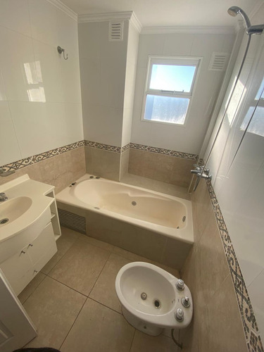 Venta Depto 2 Amb Con Patio De 25 Mts - Caseros