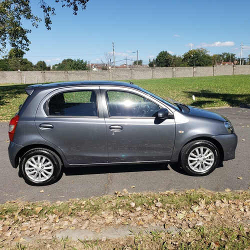 Toyota Etios 1.5 Xls 2014