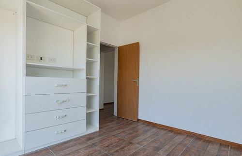 Departamento En Venta 2 Amb Hurlingham 3piso