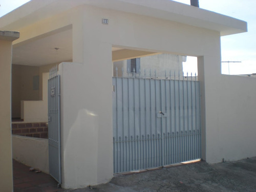 Casa Com Terreno 500 M² - Com 02 Casas - Aceita Permuta Parcial - Vila Ré
