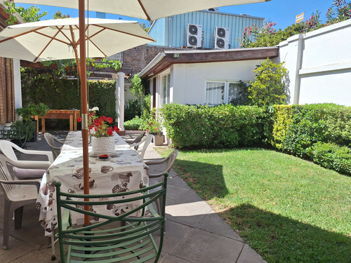 Venta Casa 5d 2b Servicios 2 Pisos Terreno 283/457 Me Ñuñoa