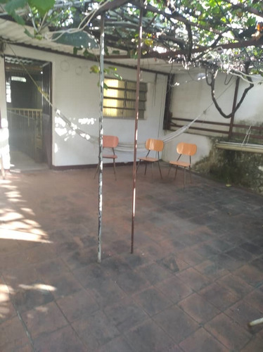 Imagen 14 de 14 de Alquilo Casa Uso Comercial 200 M2 / Monte Cristo