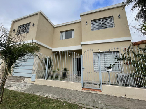 Imagen 2 de 14 de Casa - Ituzaingó