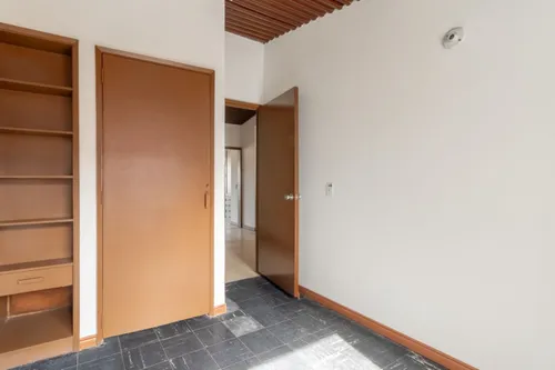 Casa En Venta En La Esmeralda. Cod V15539