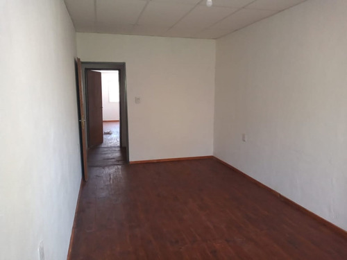 Imagen 21 de 23 de En Venta 2 Locales Comerciales Y 3 Duplex.