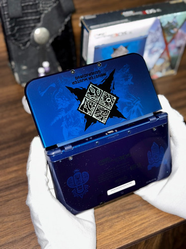 New Nintendo 3ds Xl Monster Hunter G Completo Como Nuevo Azul (Usado)